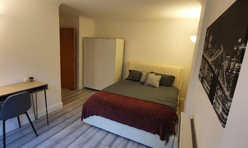 Three Bedroom Flat, ...