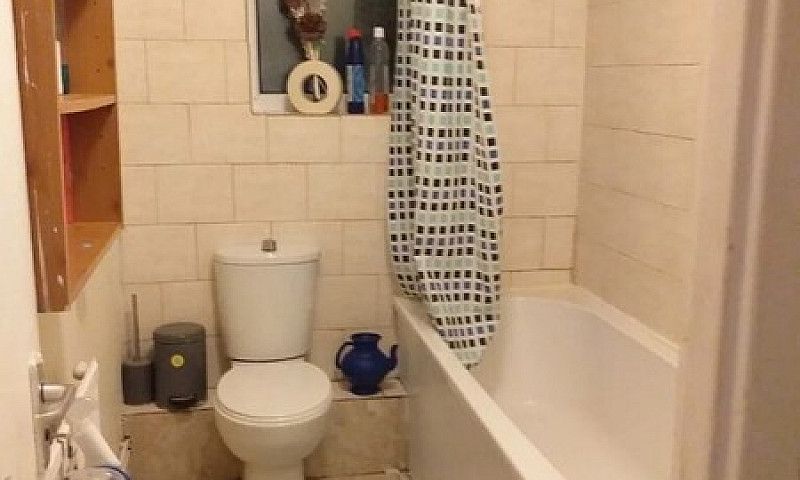 Two Bedroom Flat To ...