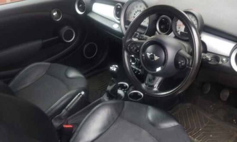 Mini Cooper...
