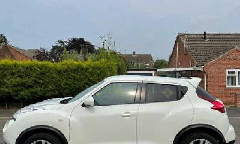 2011 Nissan Juke Ace...