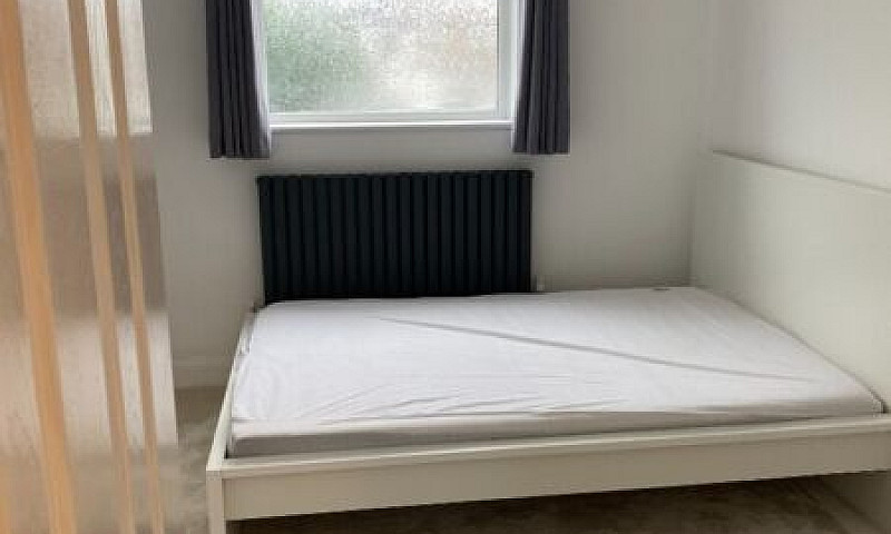 Stunning 2 Bedrooms ...