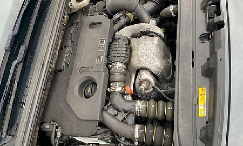 2013 Grey Peugeot 30...
