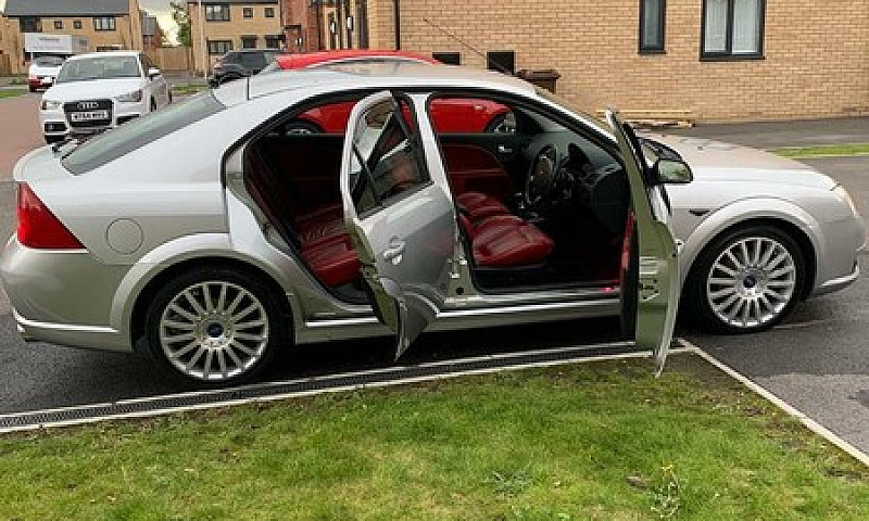 Ford Mondeo St220 3....