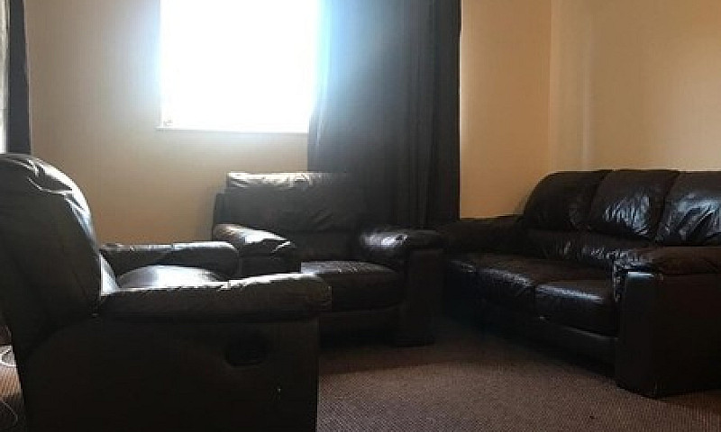 Spacious Purpose Bui...