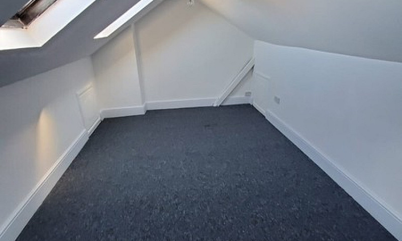Spacious 3 Bed House...