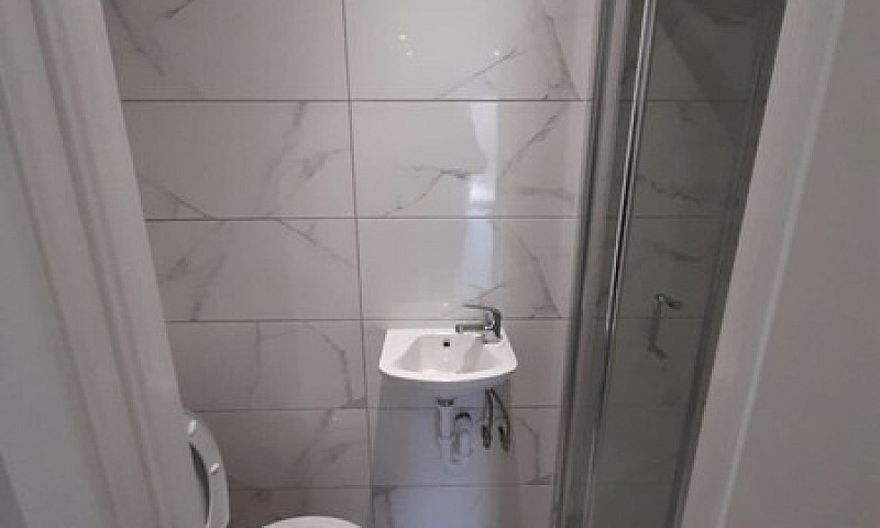 Studio Flat To Let I...
