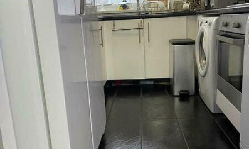 One Bedroom Flat ...