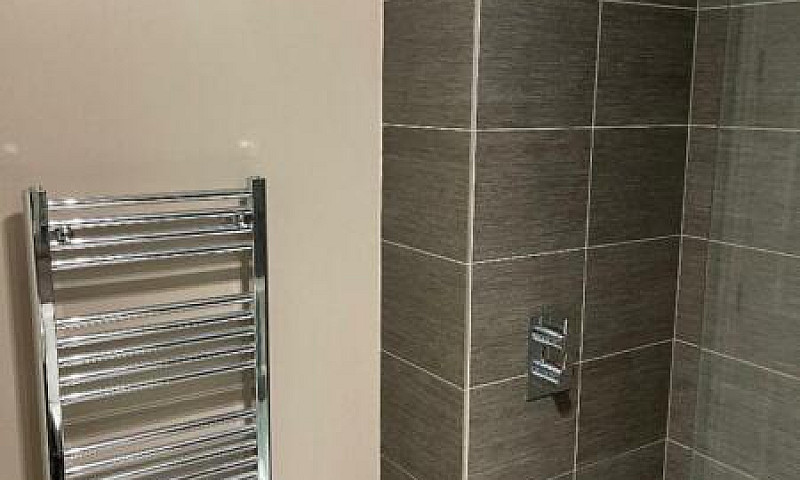 1 Bedroom Flat In St...