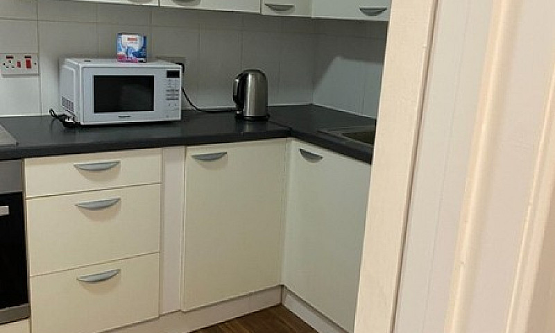 2Bedrooms Flat To Le...