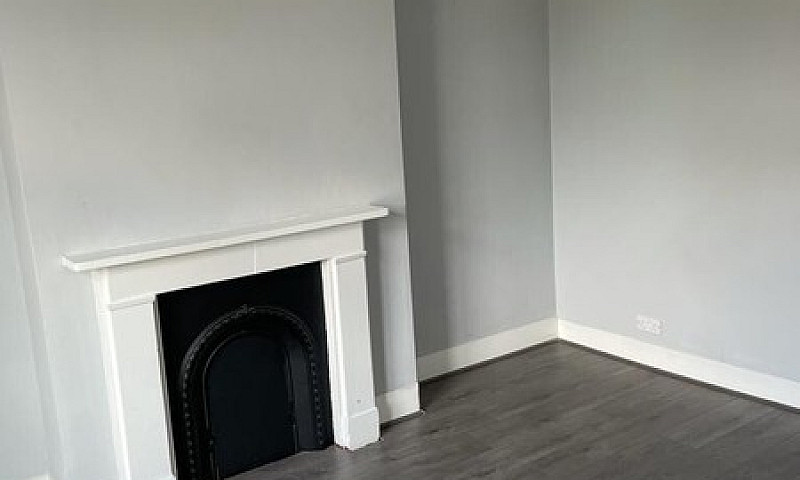 Newly Renovated 3 Be...