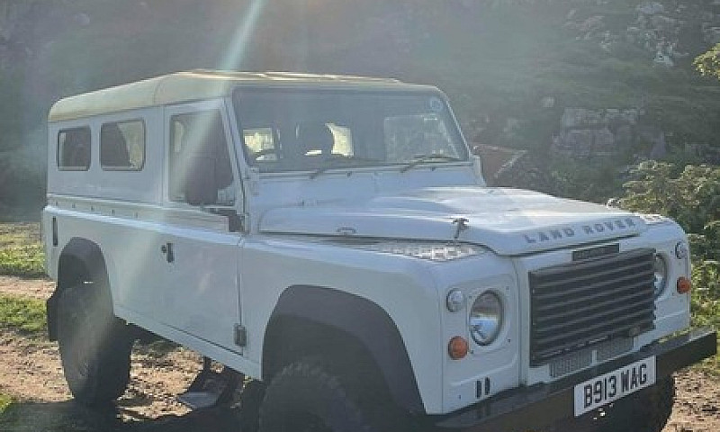 Land Rover 110, Cumm...