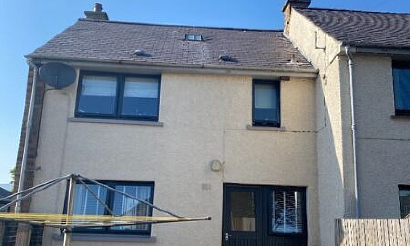 Two Bedroom End Of T...