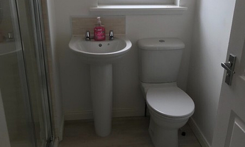 2 Bedroom House For ...
