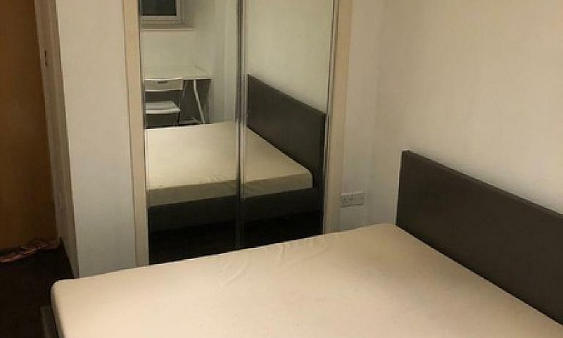 2 Bedrooms Flat To L...