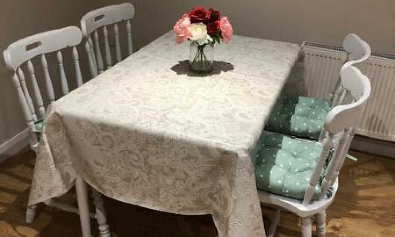 One Bed Apartment Av...