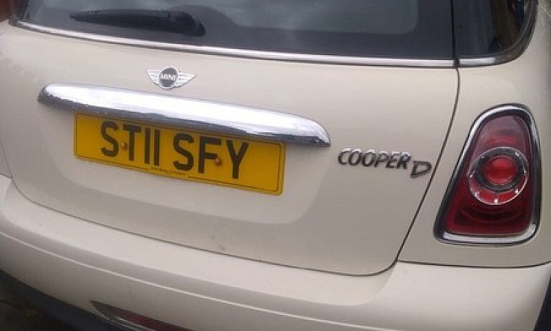 Mini Cooper...