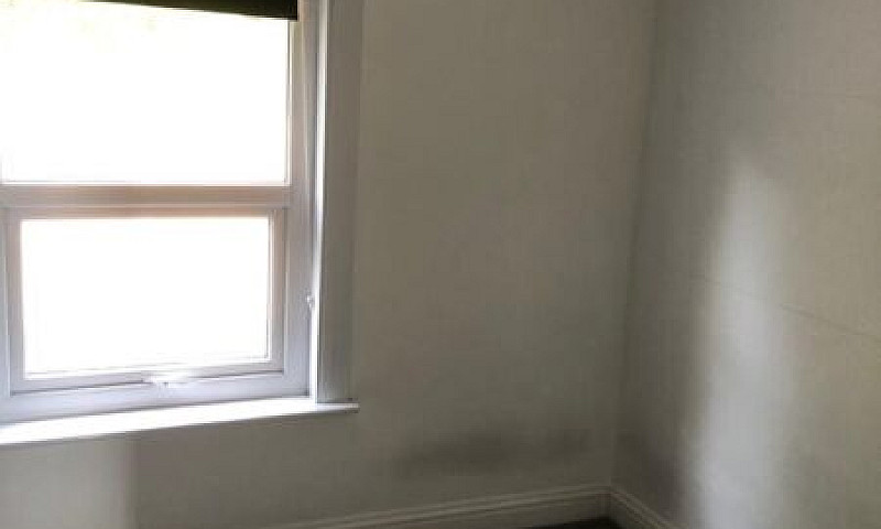 3 Bedroom House Dove...