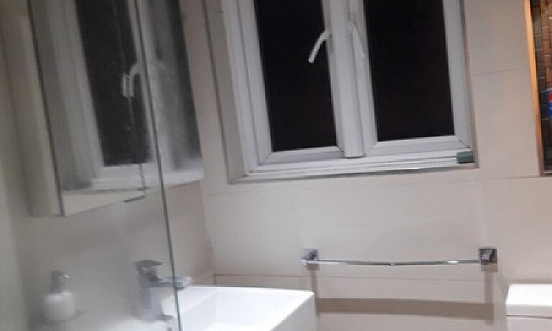 Athelstone Drive £50...