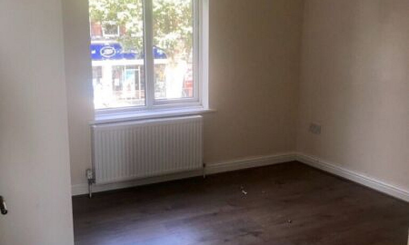 Lovely Two Bedroom F...