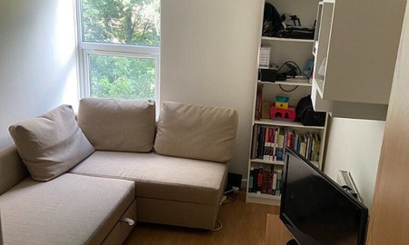 1 Bedroom Flat Whall...