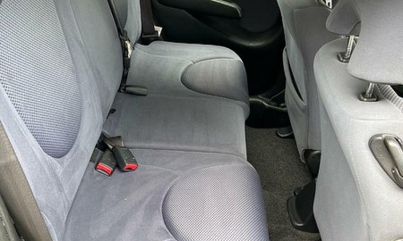 Honda Jazz 1.4 Petro...