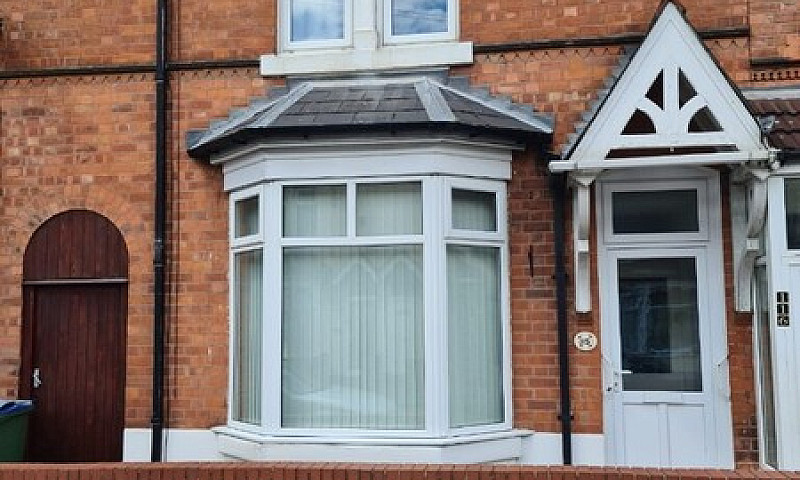 3 Bedroom Terraced H...