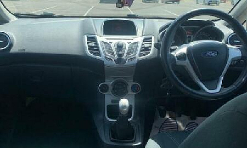 Ford Fiesta Zetec...