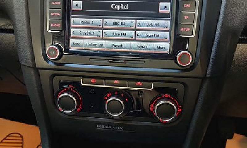 Volkswagen Golf 1.6T...