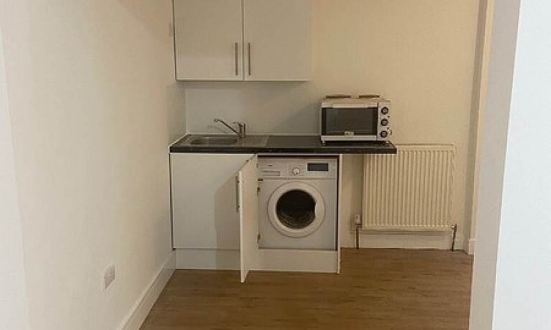 Large Ground Floor S...