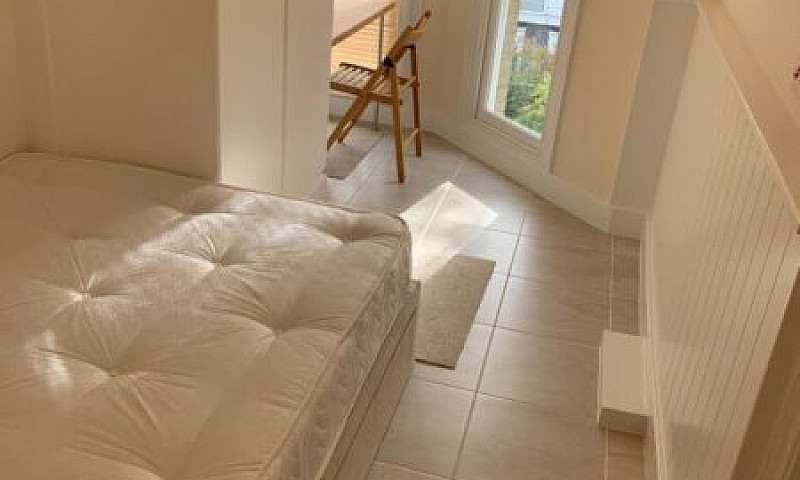 Studio Swiss Cottage...