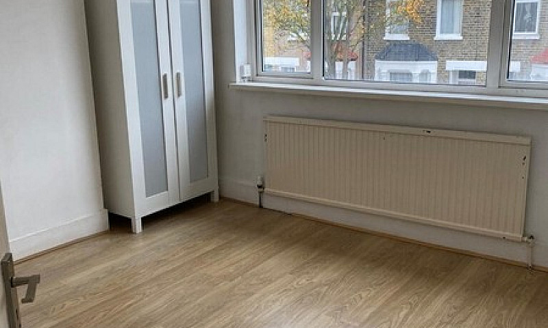 2 Bedroom House In S...