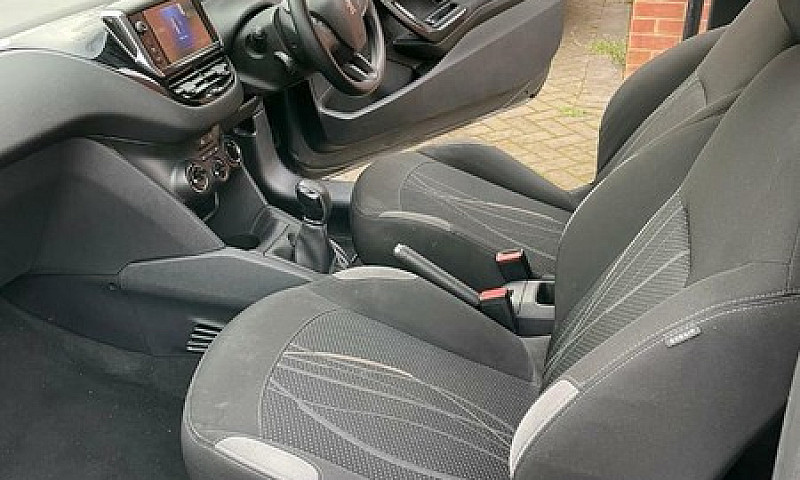 Peugeot 208 Active ...