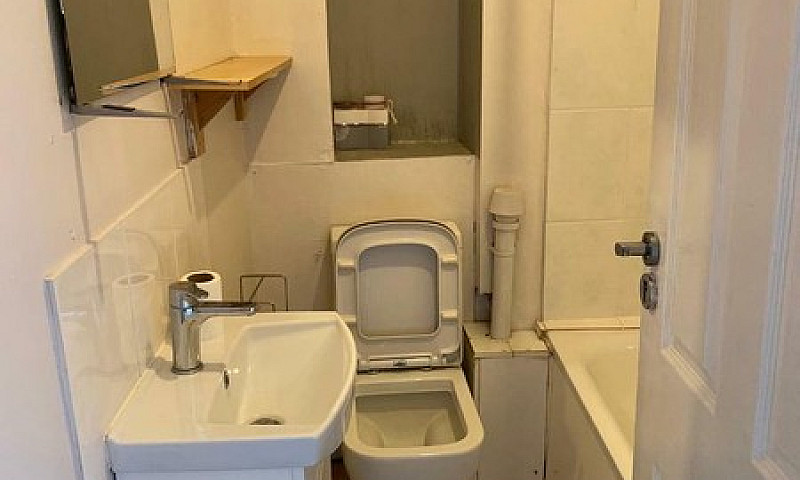 1 Bedroom Flat...