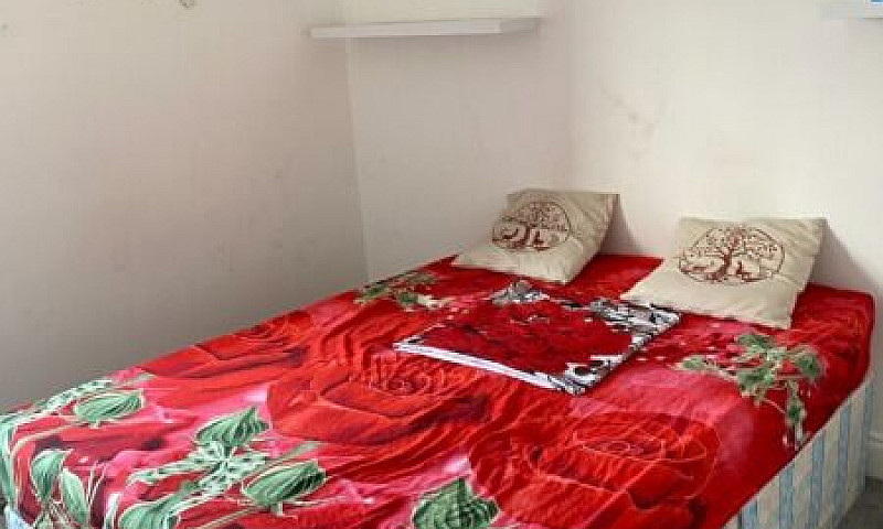 Flat To Let On Ilfor...