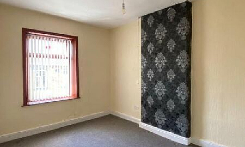 Large 3 Bed Terrace ...