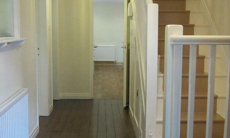 3 Bedroom House In R...
