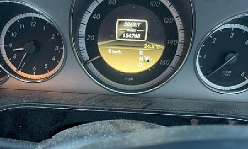 Mercedes-Benz, E Cla...