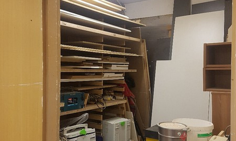 Commercial Warehouse...