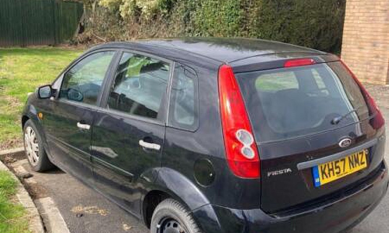 Ford Fiesta Style 1....