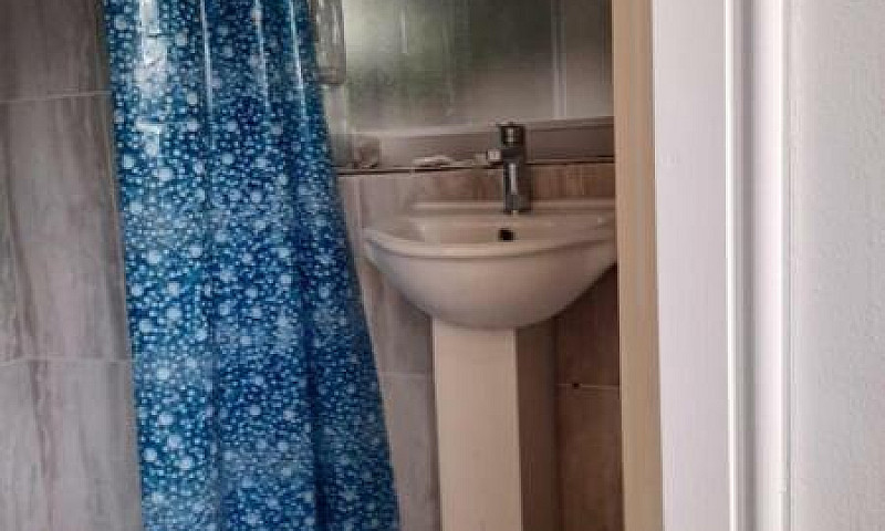 A Huge Studio Flat I...