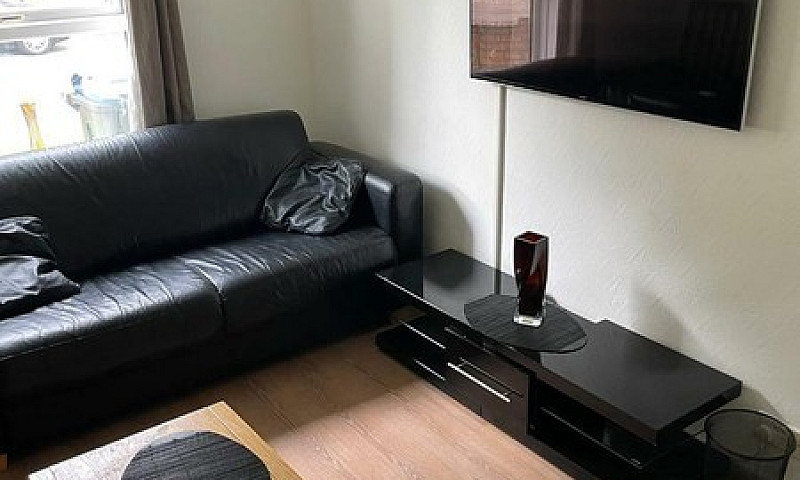 City Centre Rooms To...