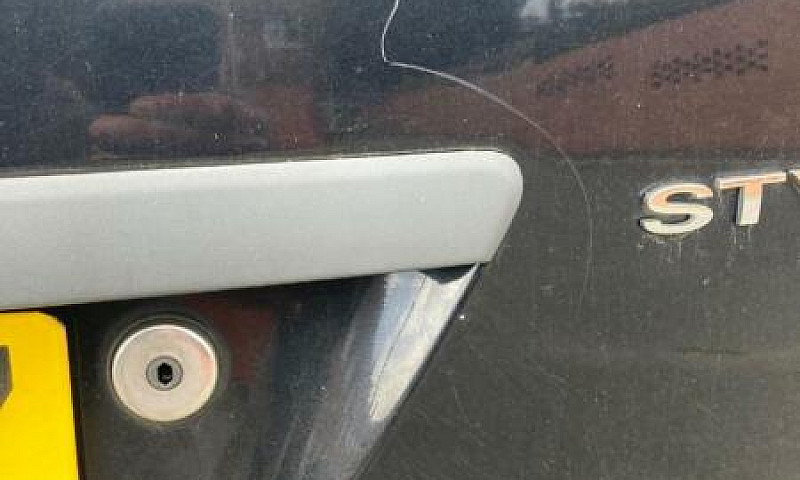 Ford Fiesta Style 1....