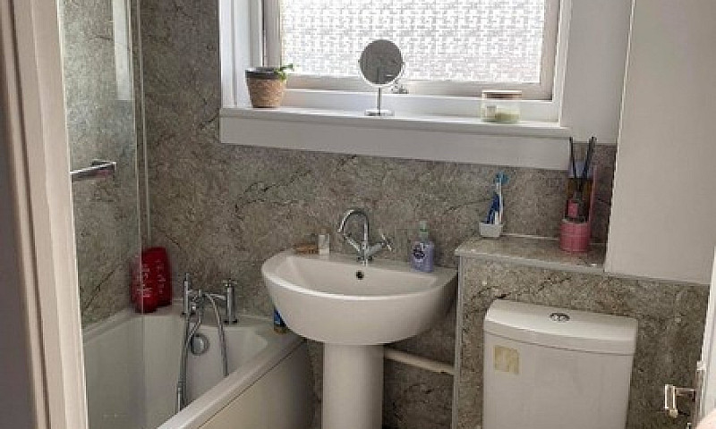 Beautiful 2 Bedroom ...