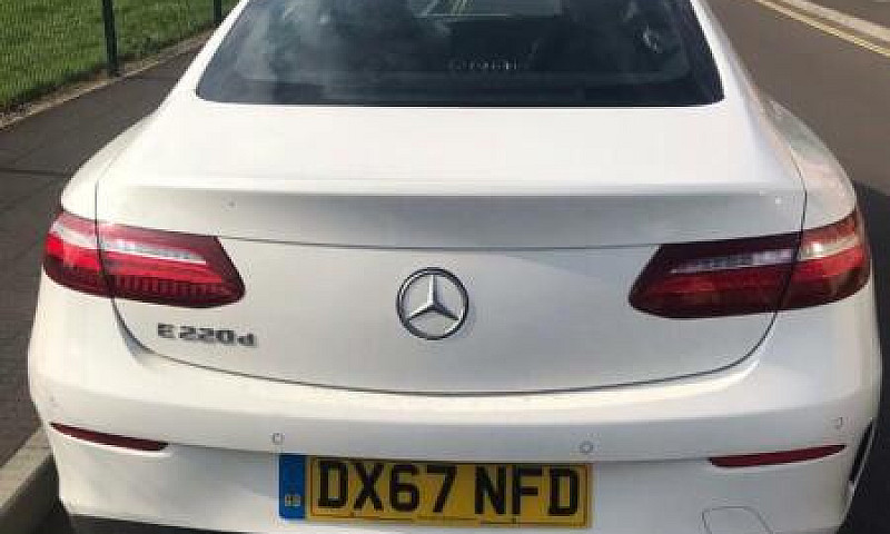 Mercedes-Benz E220 A...