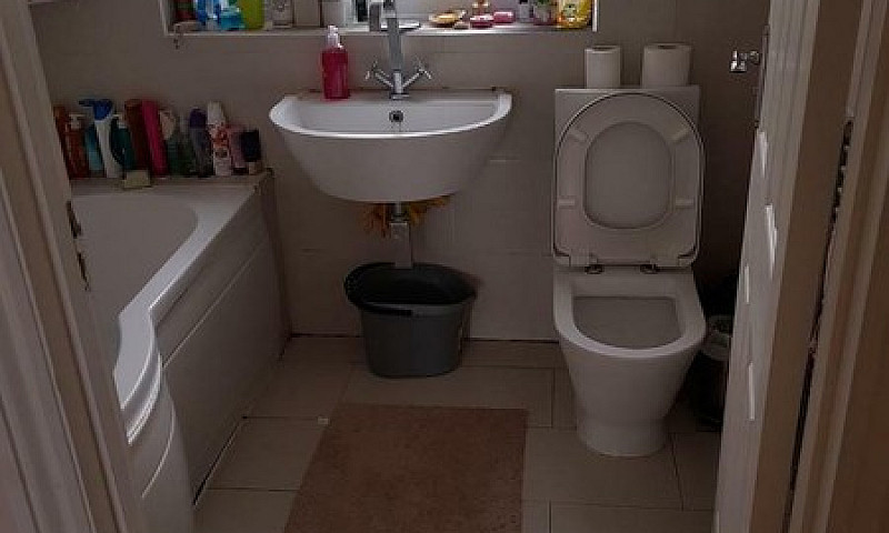 Double Bedroom For 1...