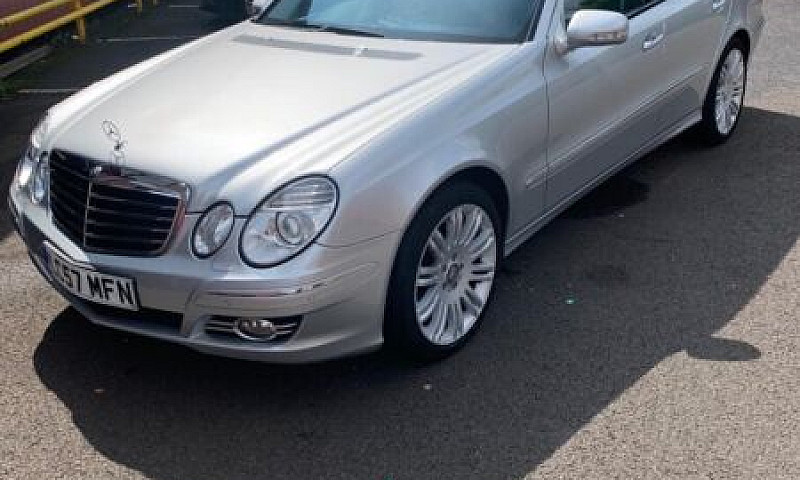 Mercedes Benz E Clas...