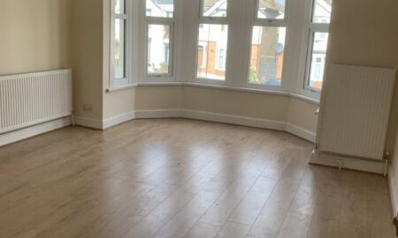 Beautiful 8 Bedroom ...