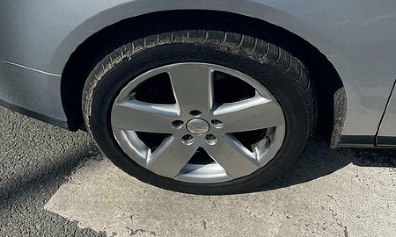 Volkswagen Passat ...