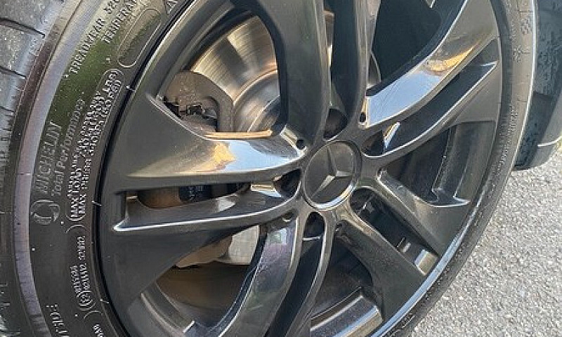 Mercedes-Benz, E Cla...