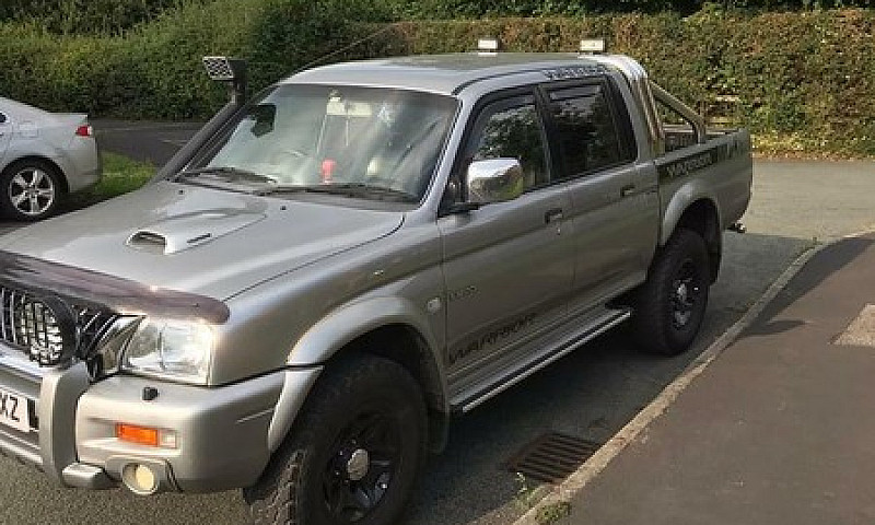 Mitsubishi L200...